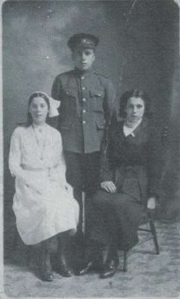 Hettie May, Thomas Brown, Annie Brown